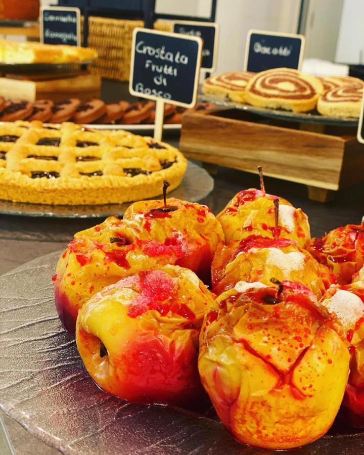 Hotel Apogeo - Breakfast Experience Римини Экстерьер фото